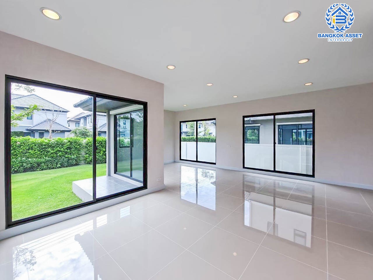 *****บ้านเดี่ยวมือสอง ย่านนนทบุรี ม.เพฟ ปิ่นเกล้า-ศาลายา หลังมุม เนื้อที่กว้างขวางมากถึง 71.8 ตร.ว. ฟังก์ชัน 5 ห้องนอน 3 ห้องน้ำ ที่จอดรถ 2 คัน บ้านสวย พร้อมเข้าอยู่ได้ทันที บนทำเลแห่งการเดินทาง เชื่อมต่อได้หลายเส้นทาง ใกล้รถไฟฟ้าสายสีแดงอ่อน "สถานีศาลายา"